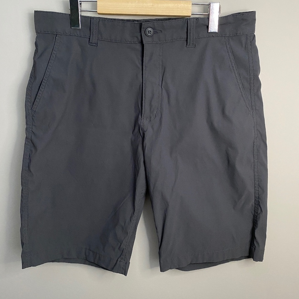 Eddie Bauer Travex Men's Gray Casual Walking Shorts Size 35W‎
